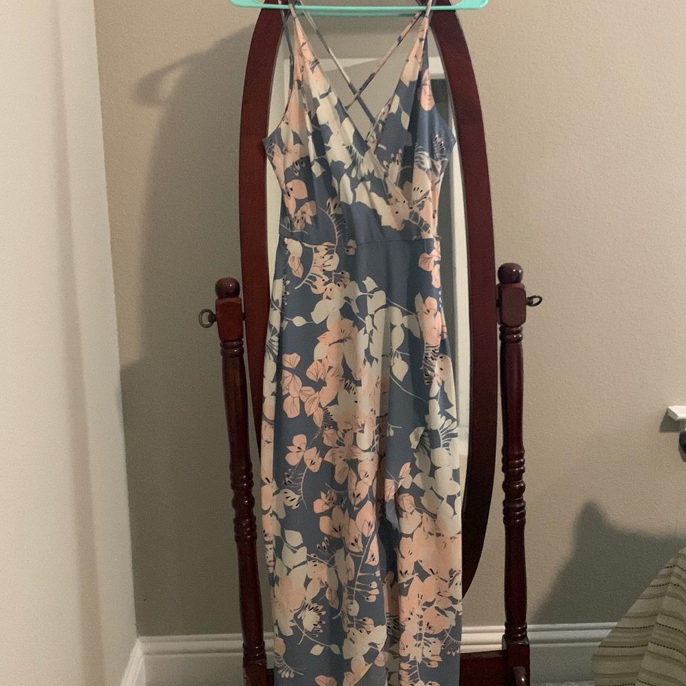 Astr Sleeveless Maxi Dress